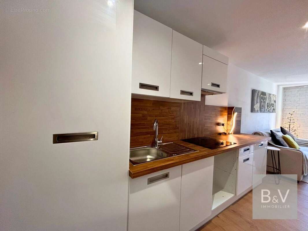 Appartement à VILLENEUVE-LOUBET