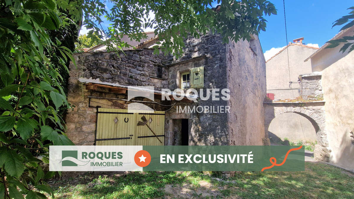Maison à CORNUS