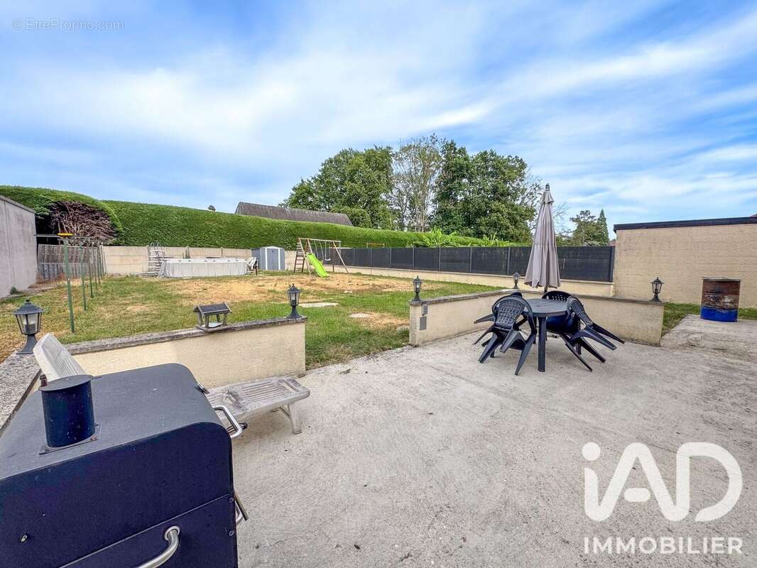 Maison 120 m² à Hautefeuille  - photo 2