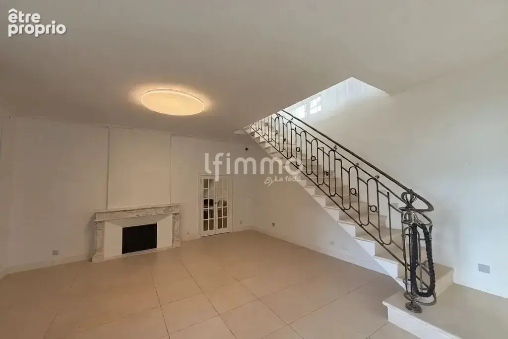 Girondine 4 chambres centre ville - photo 6