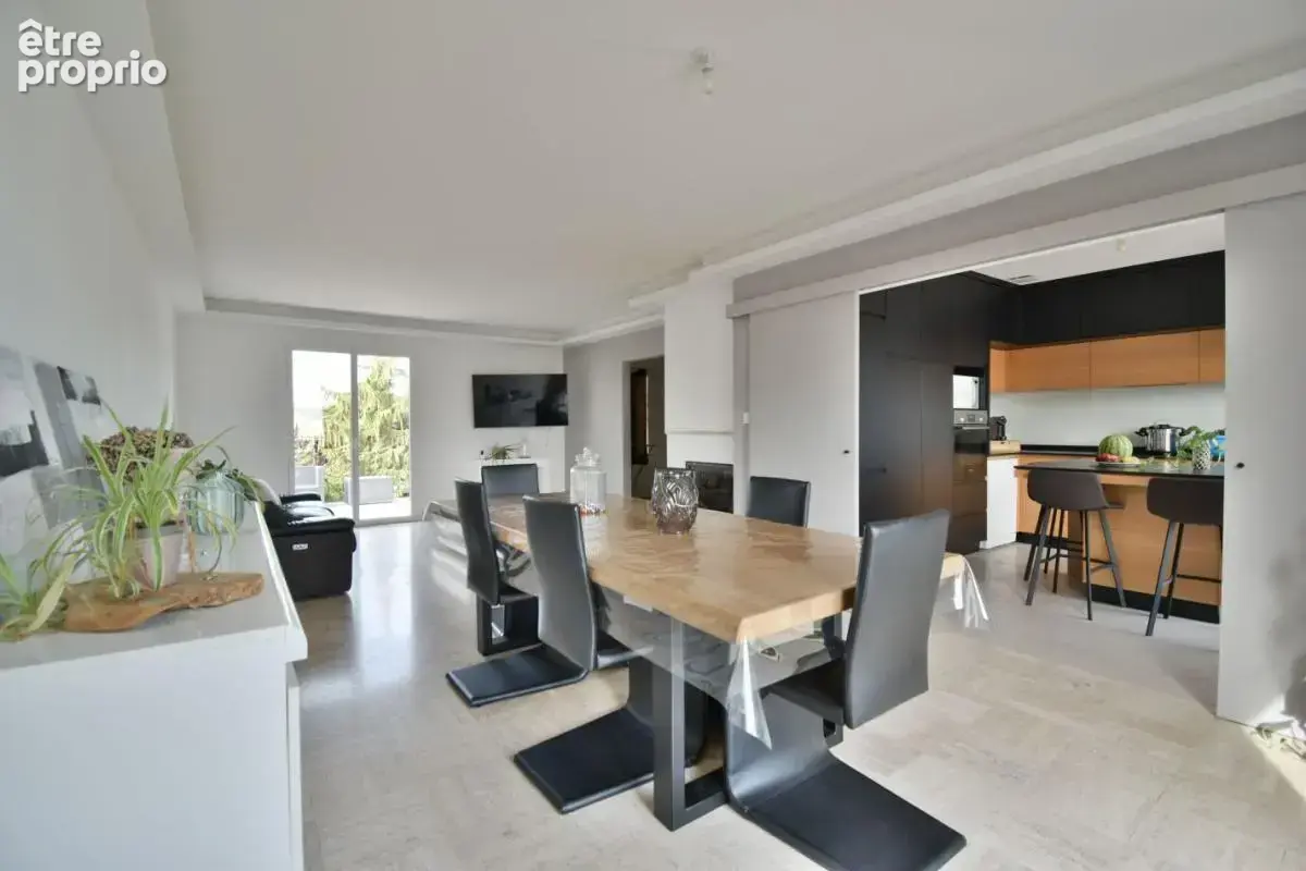 Maison 6 pièces 165 m² à vendre à Cholet (49300) - photo 2