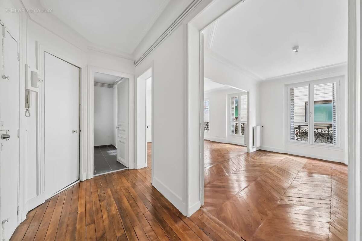 Appartement à PARIS-9E