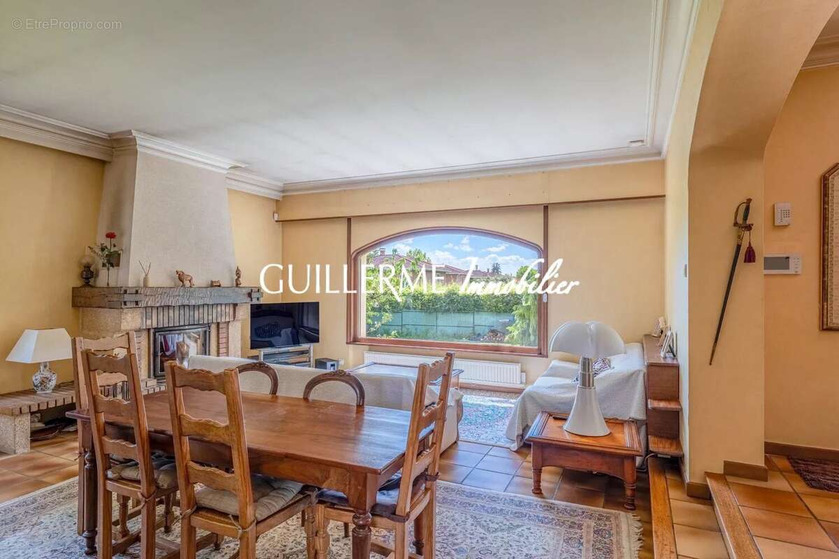 Maison à DARDILLY