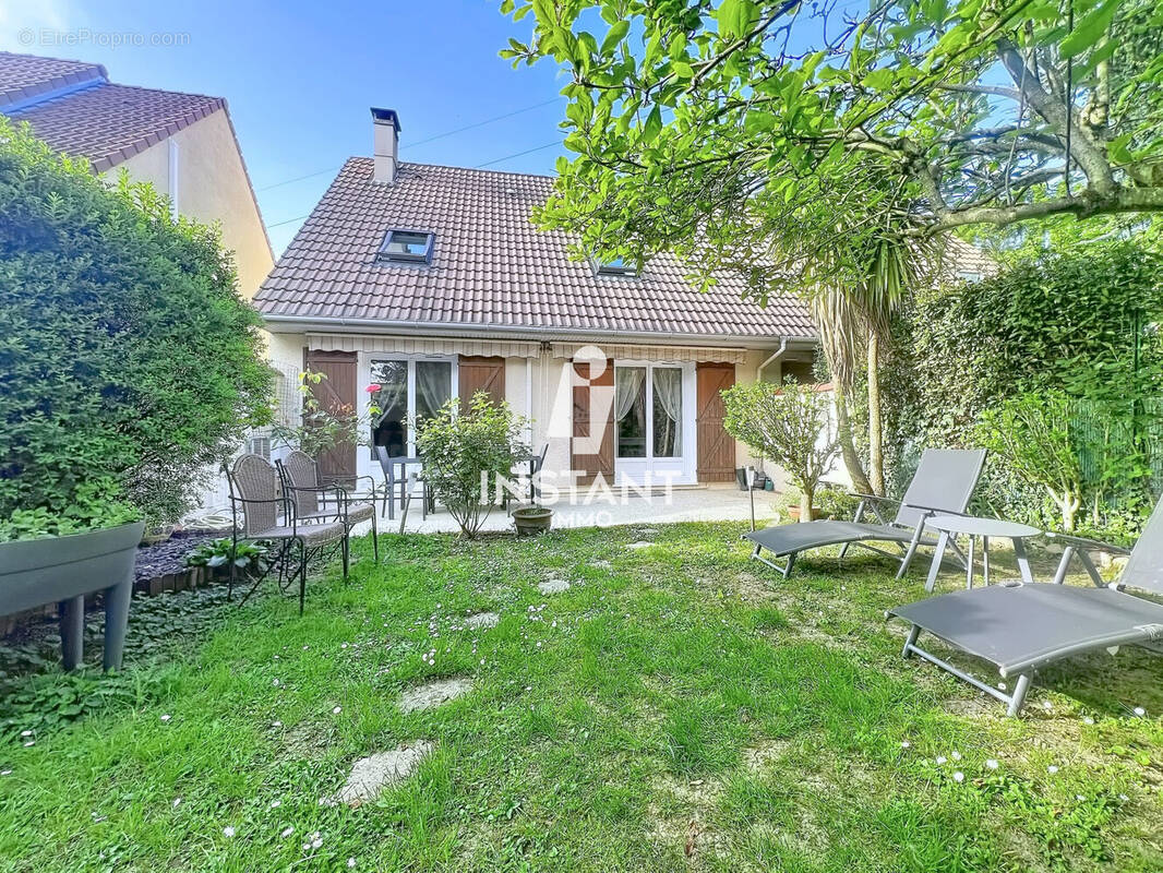 Maison à THIAIS
