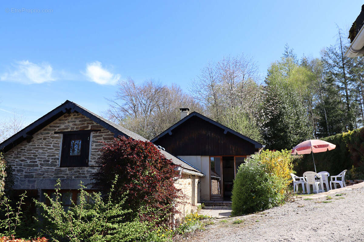 Maison à MADRANGES