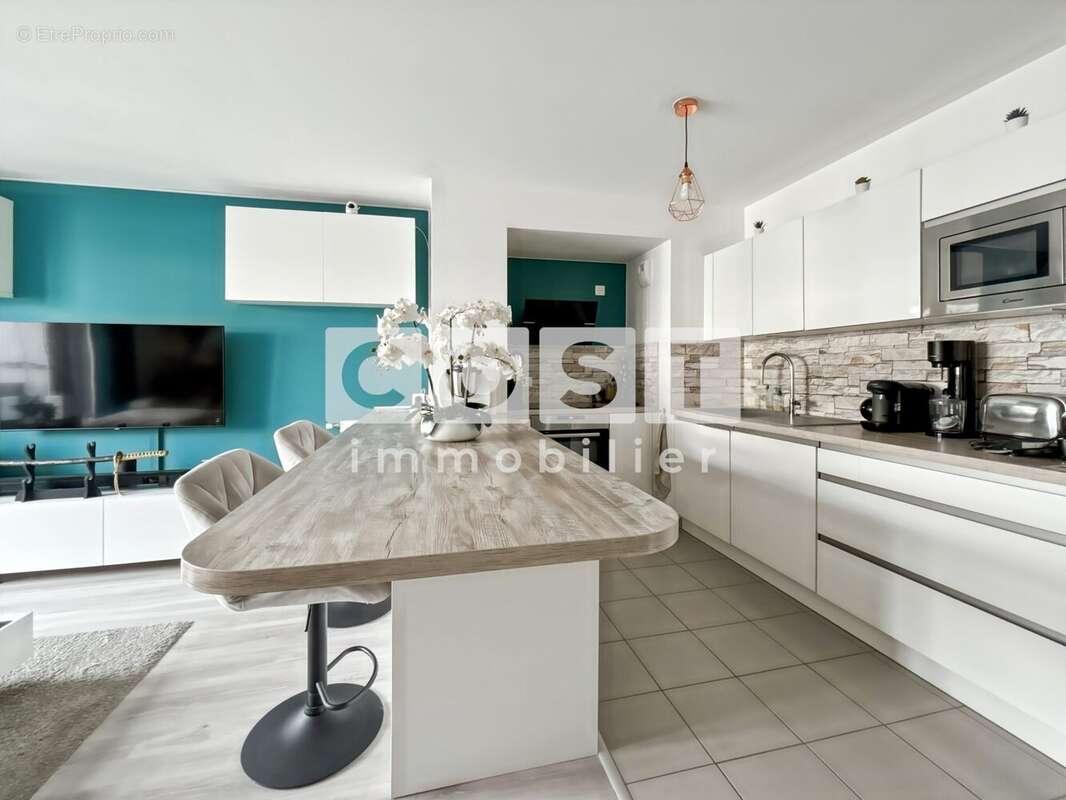 Appartement à COLOMBES