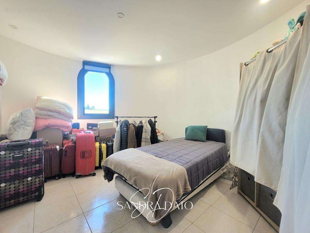 Maison à VILLEMOUSTAUSSOU