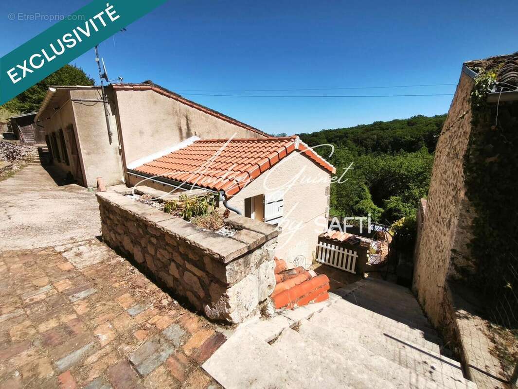 Maison 224 m² à Beruges  - photo 4