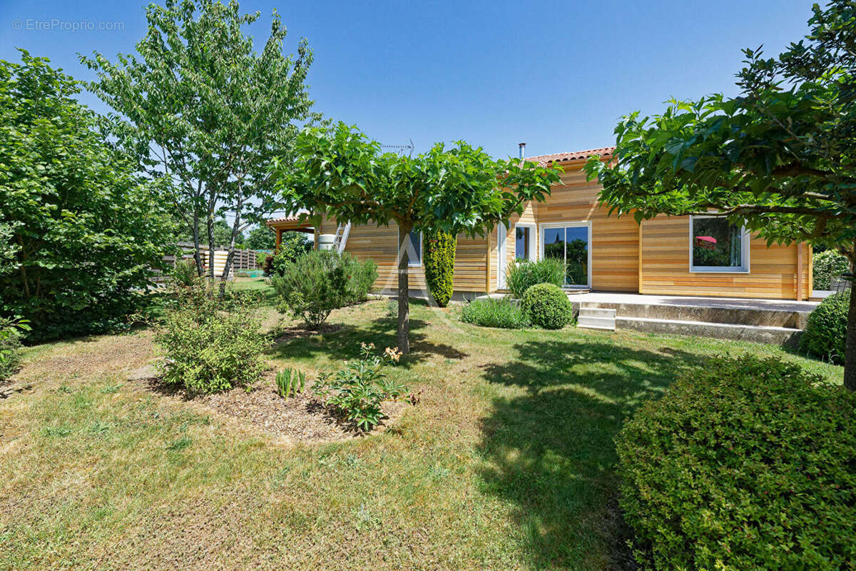 Maison à SAINT-FLORENT-DES-BOIS