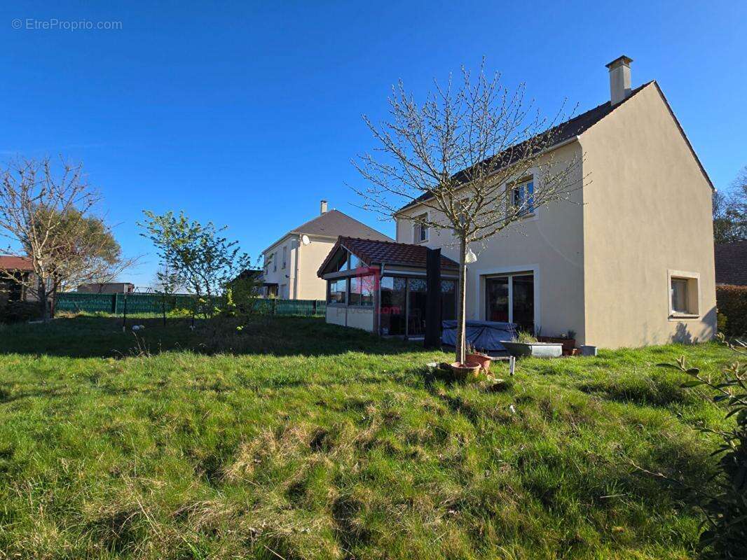 Maison à SAINT-VRAIN