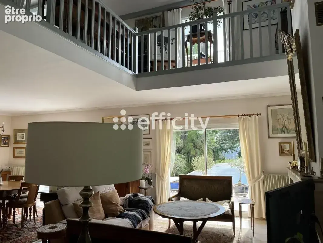 Maison 7 pièces 196 m² à vendre à Sainte-Marie-De-Re (17740) - photo 2