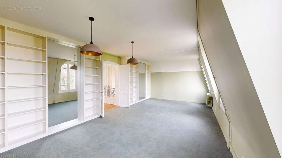 Maison à PARIS-16E
