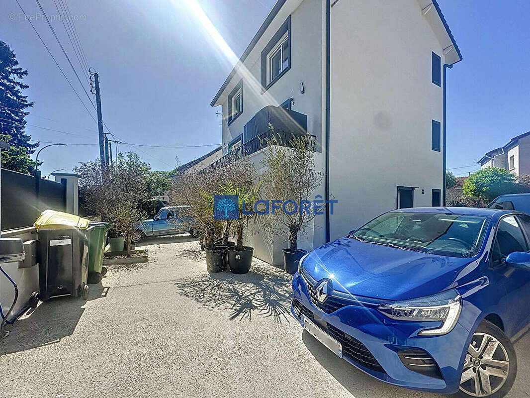 Maison à SAVIGNY-SUR-ORGE