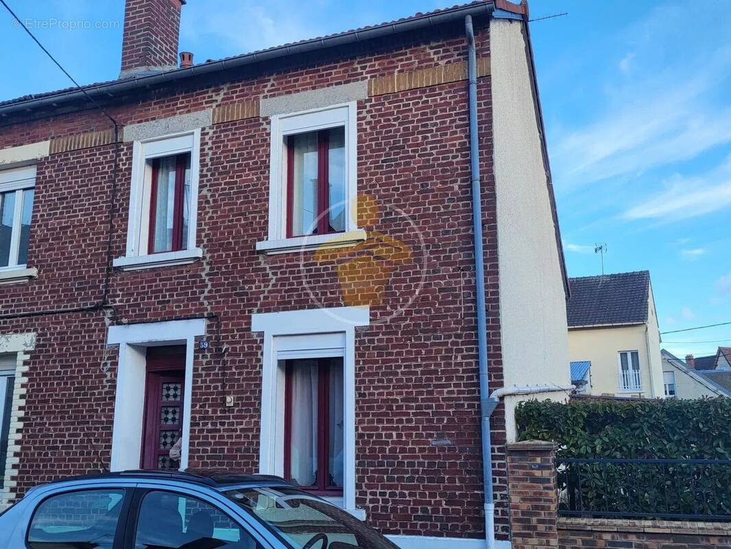 Maison à CHAUNY