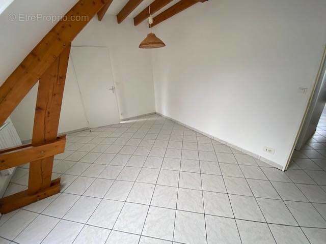 Appartement à EPERNON