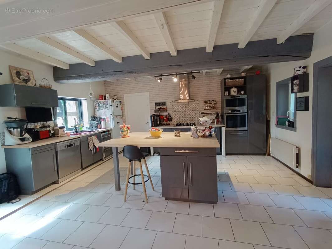 Maison 155 m² à Thurey  - photo 2