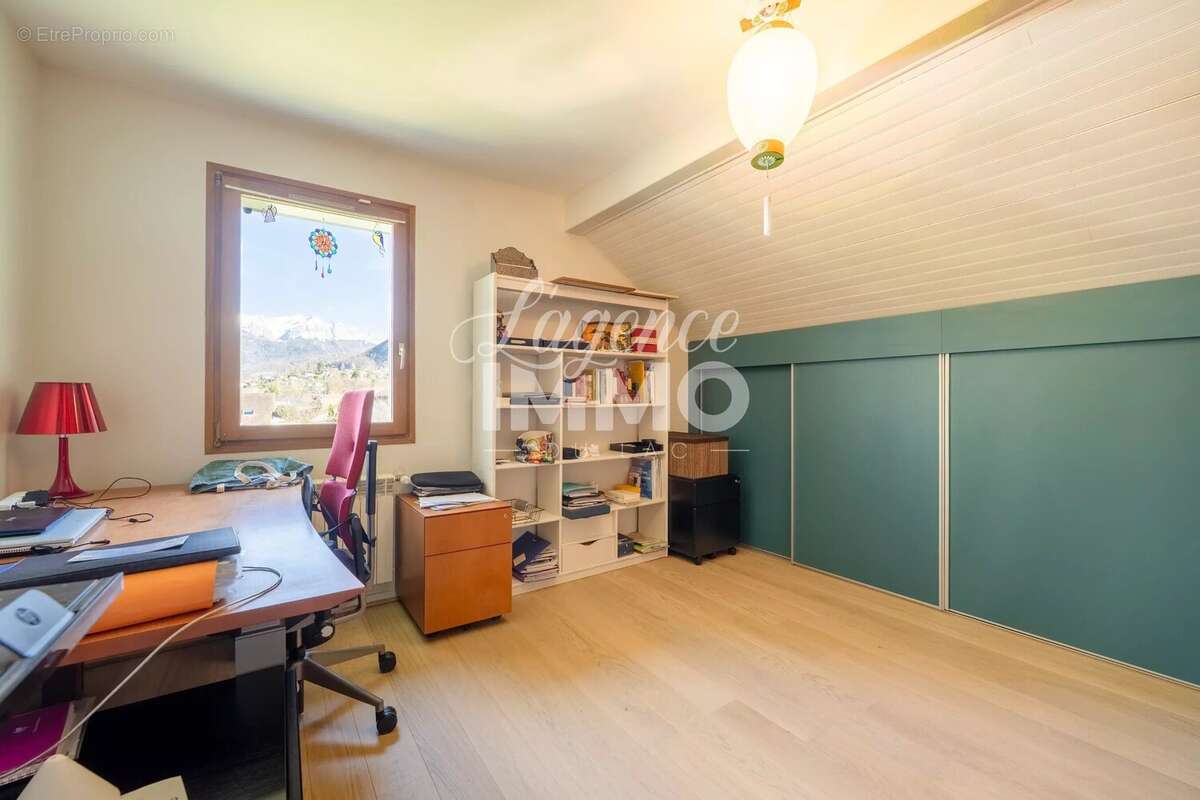 Maison familiale centre ville St-Jorioz - photo 11