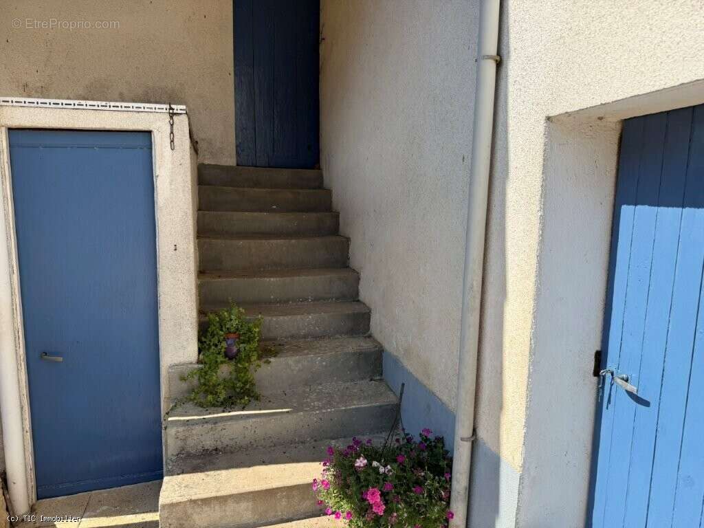 Maison de Campagne Proche Ruffec Avec Grange et Belles Vues - photo 20