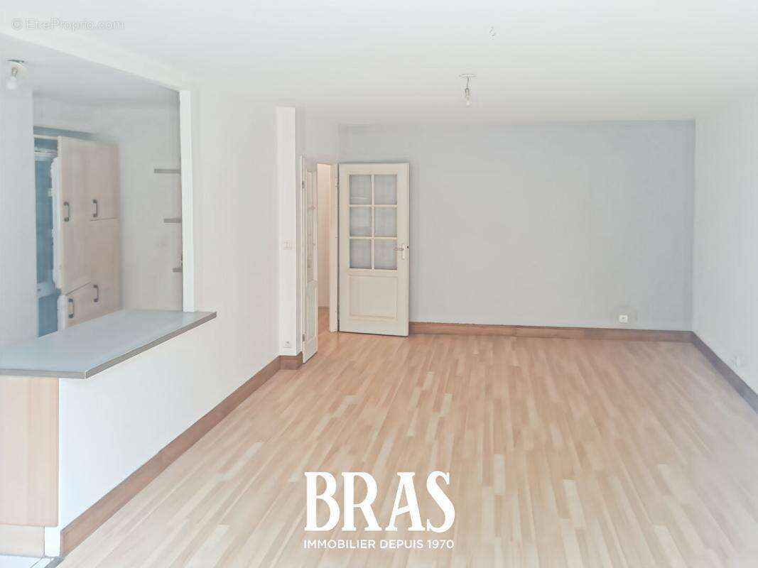 TALENSAC, T3 avec garage - photo 4