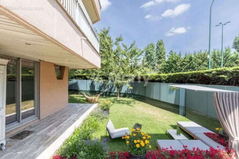 Appartement à VERRIERES-LE-BUISSON