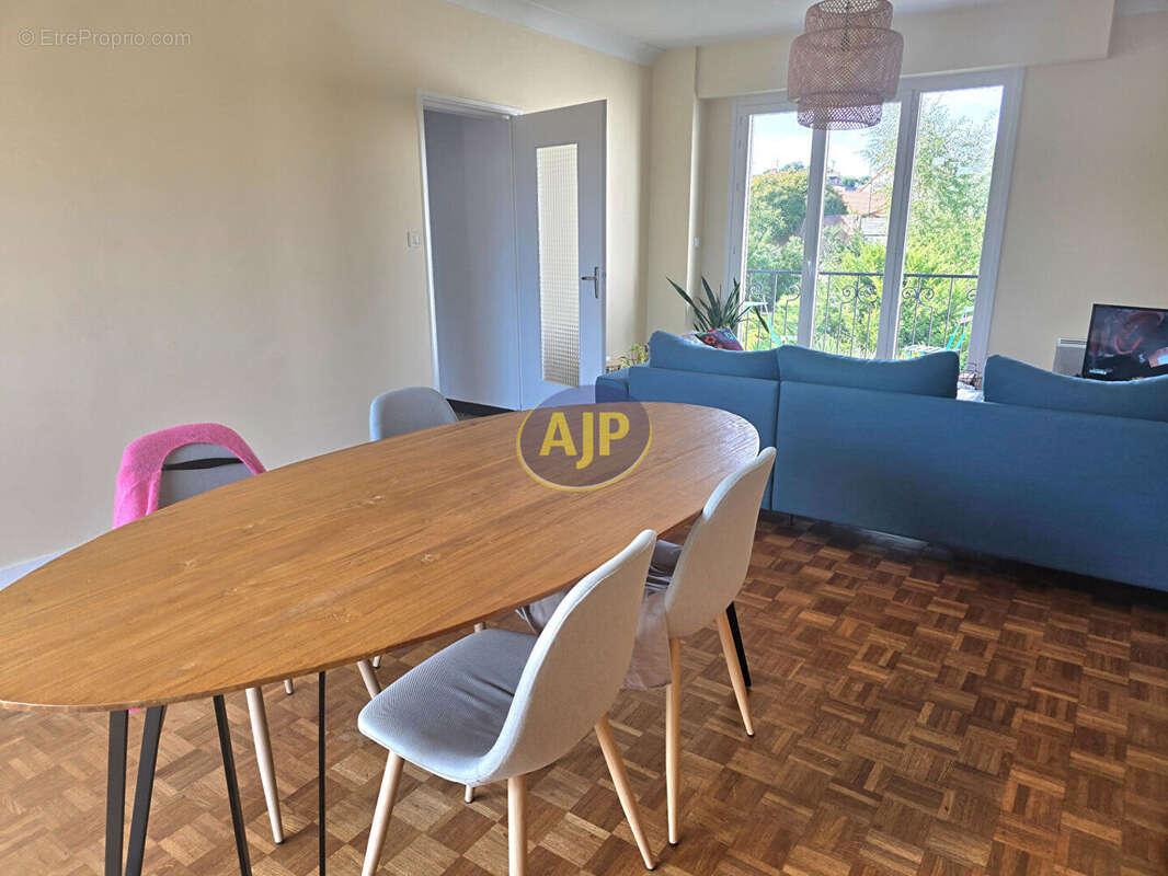 Appartement à GUEMENE-PENFAO