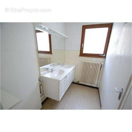 Appartement 65 m² à Thones  - photo 4