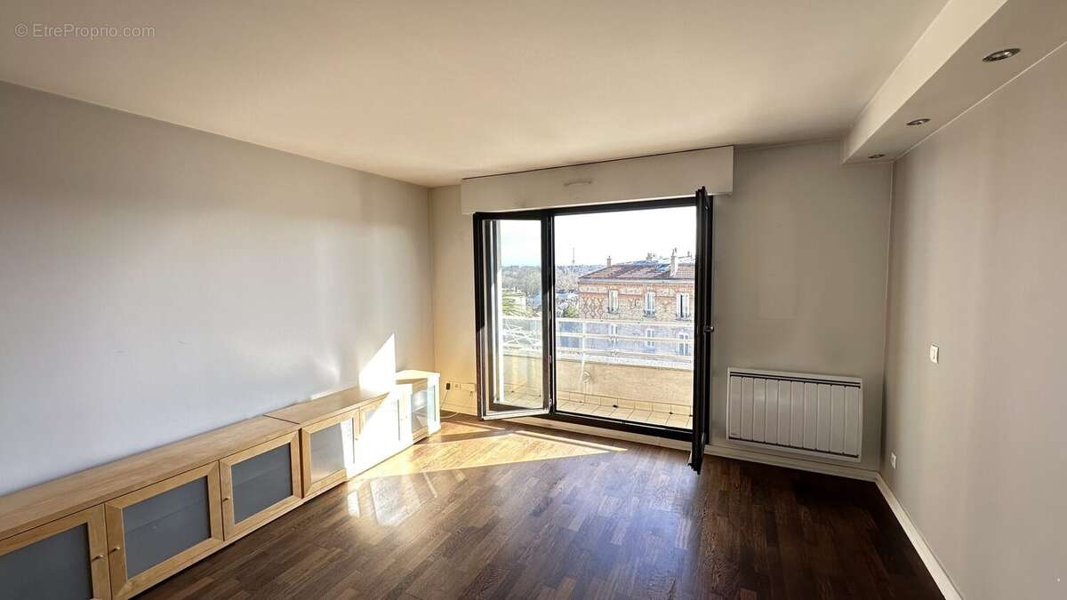Appartement à SURESNES