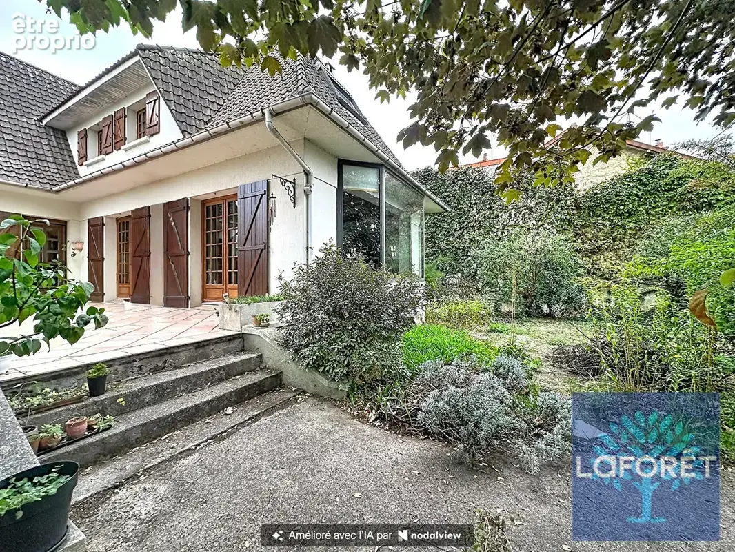 Maison familiale de 136 m² habitables avec sous-sol total - photo 1