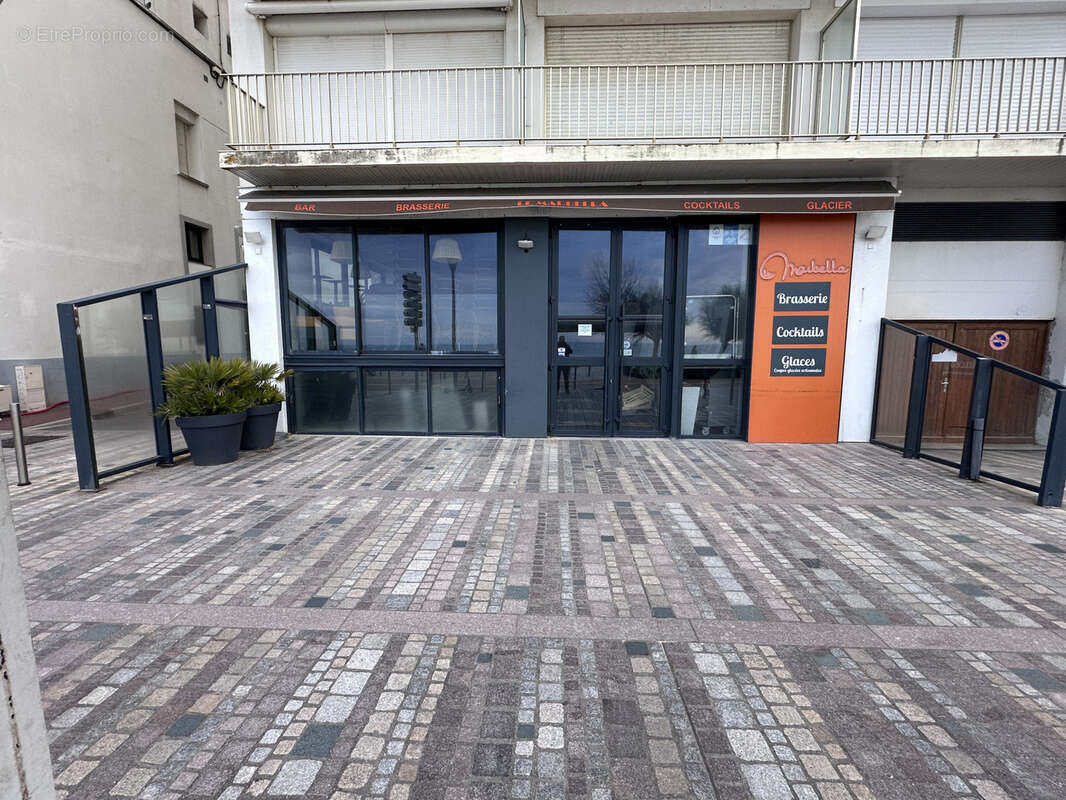 Commerce à LES SABLES-D&#039;OLONNE