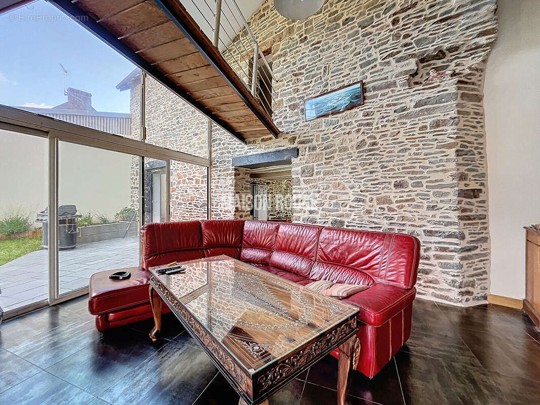 Maison à DOL-DE-BRETAGNE