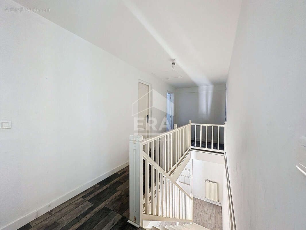 A vendre maison 6 pieces 172 m2 - photo 13