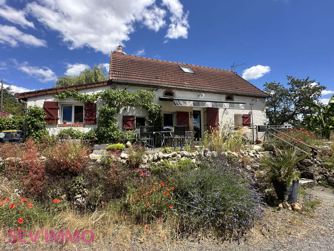 Maison à CRECHY