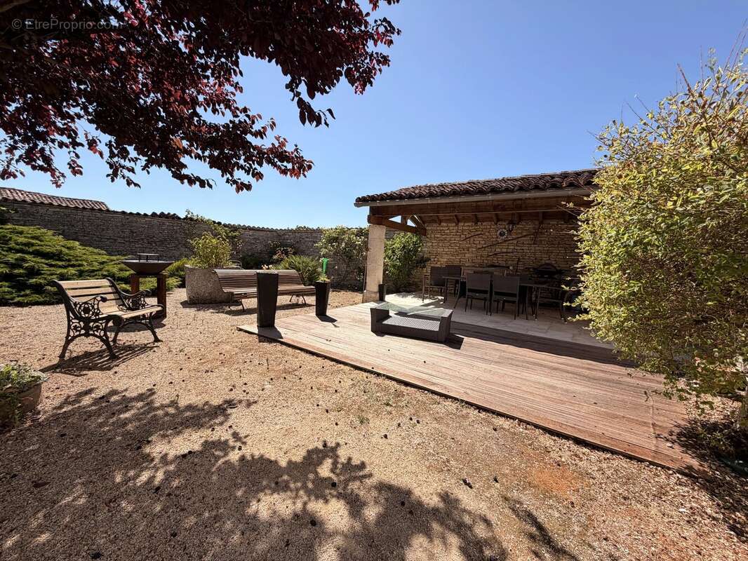Coup de cœur : maison en pierre pleine de charme au cœur de Verteuil-sur-Charente - photo 13