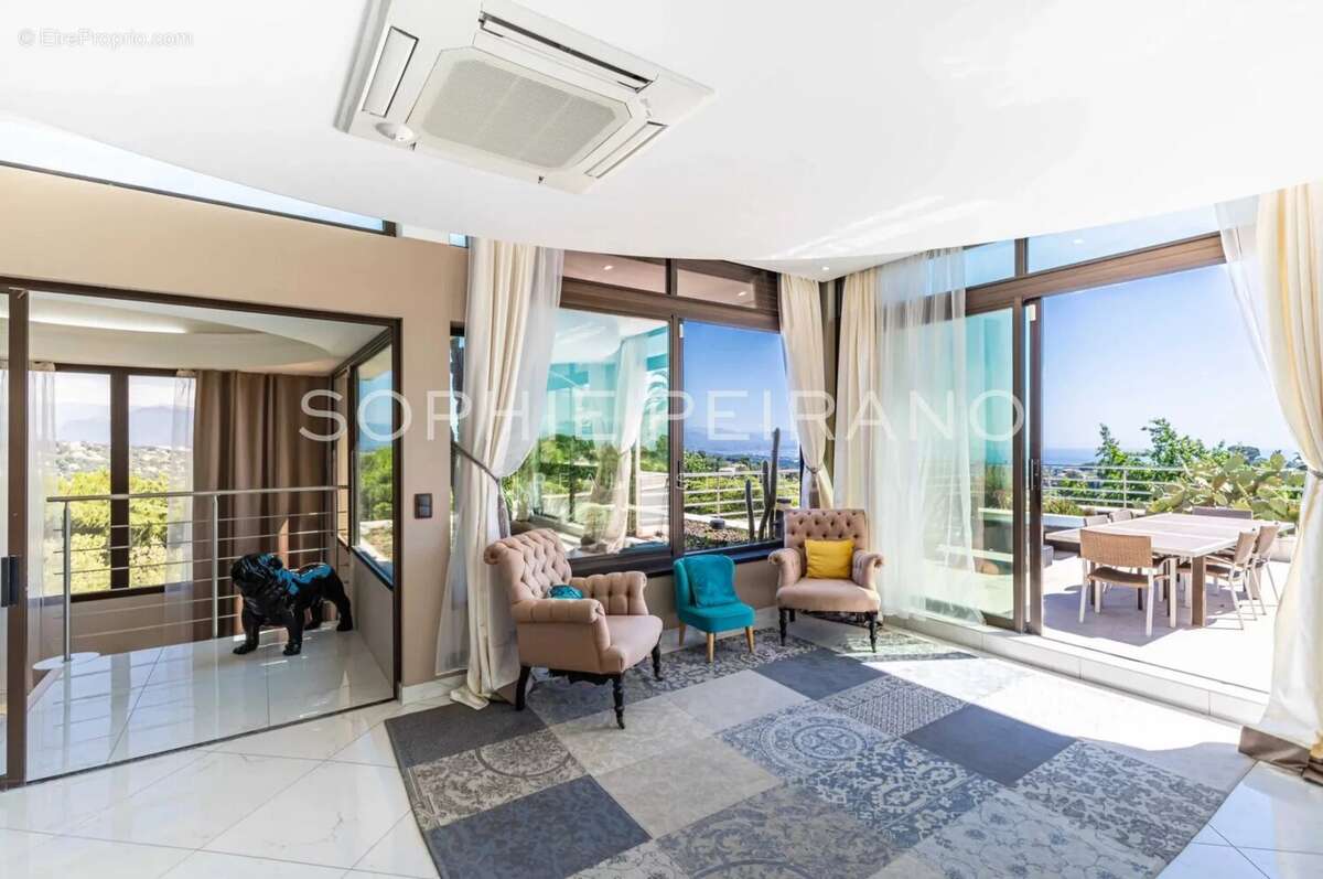 Maison à CANNES
