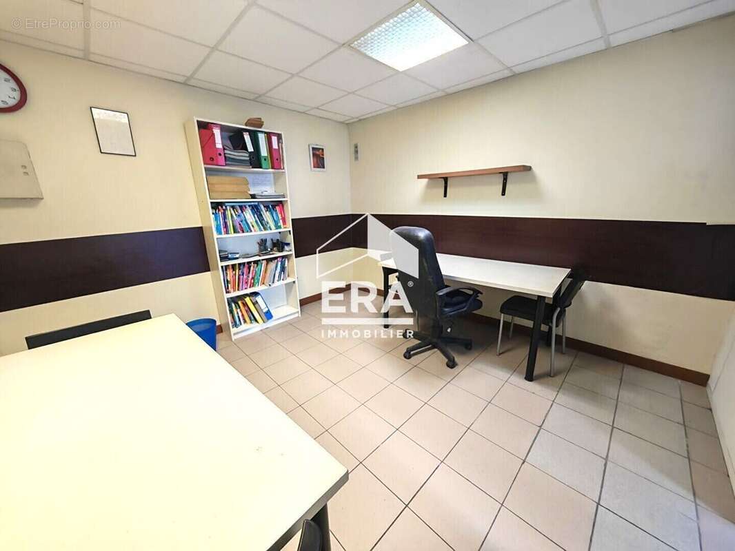 Local commercial 56m² à marseille 4e arrondissement - photo 4