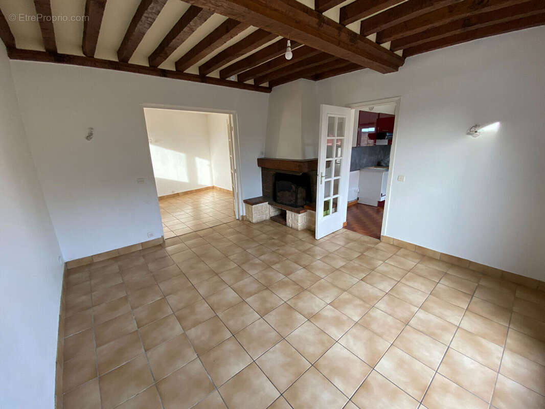 Maison à BIEVILLE-BEUVILLE