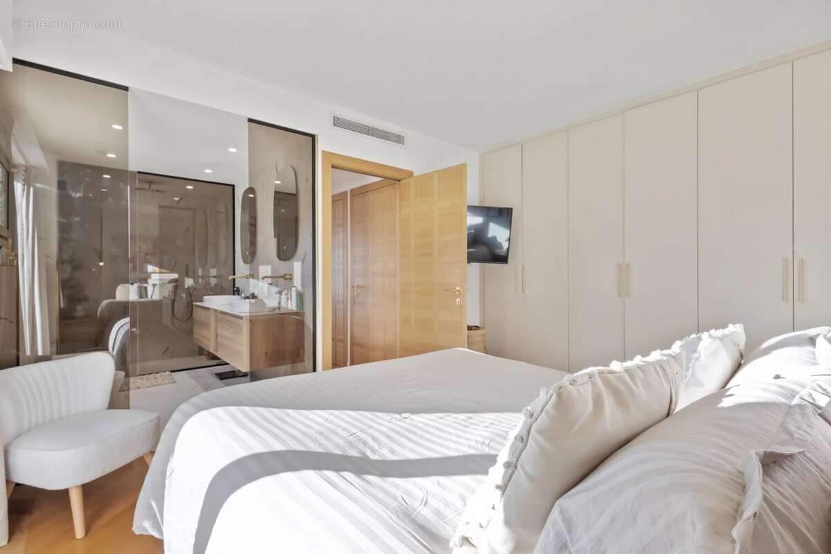 Appartement à LE CANNET