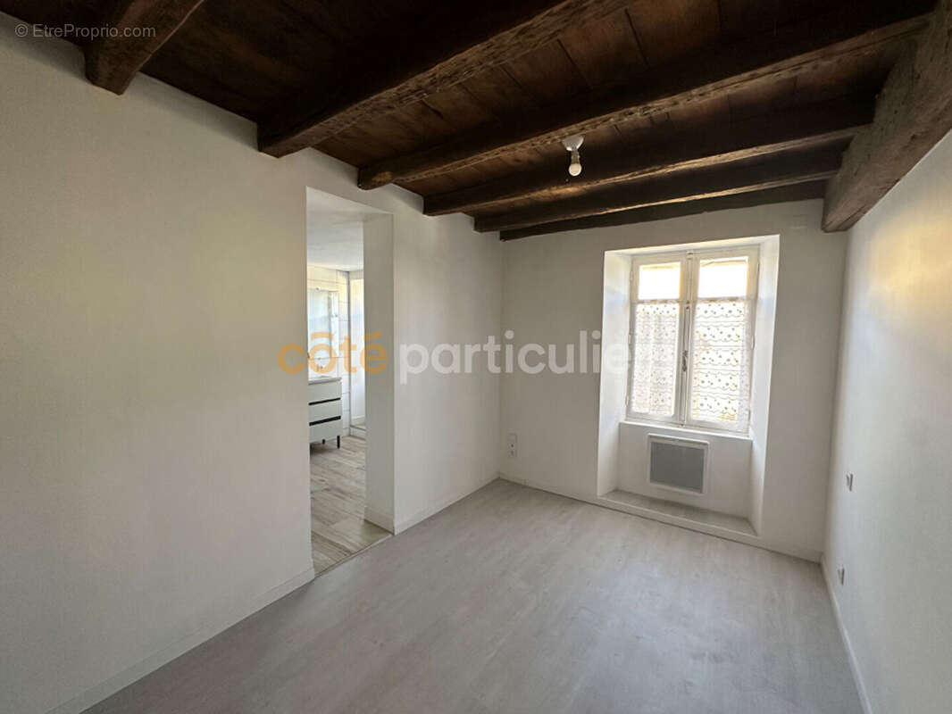 Maison à SAINT-AMAND-SUR-SEVRE