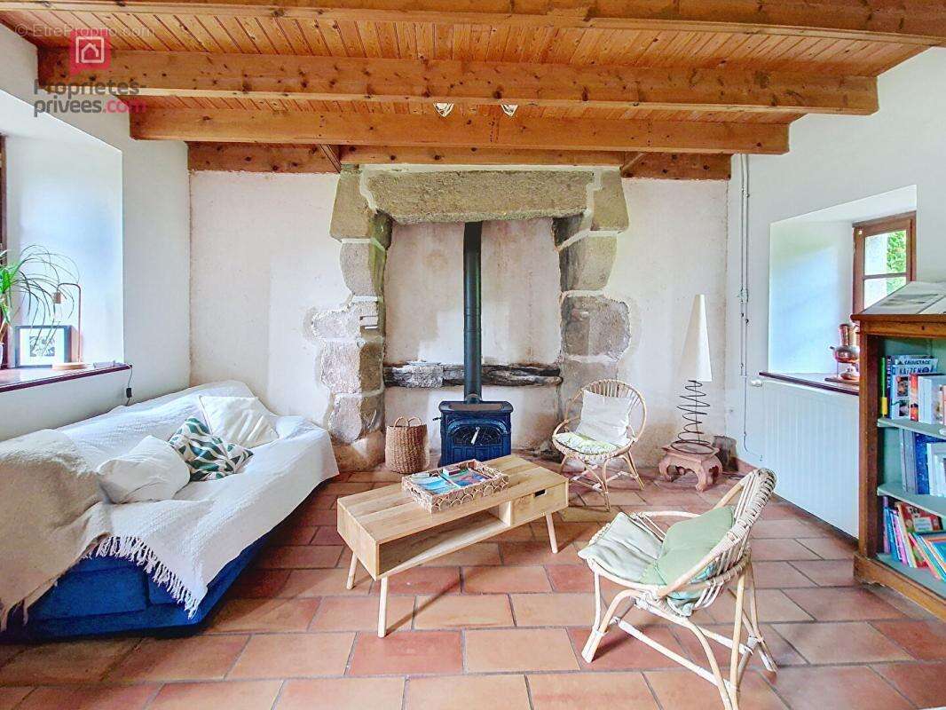 Maison à PLOUGONVEN