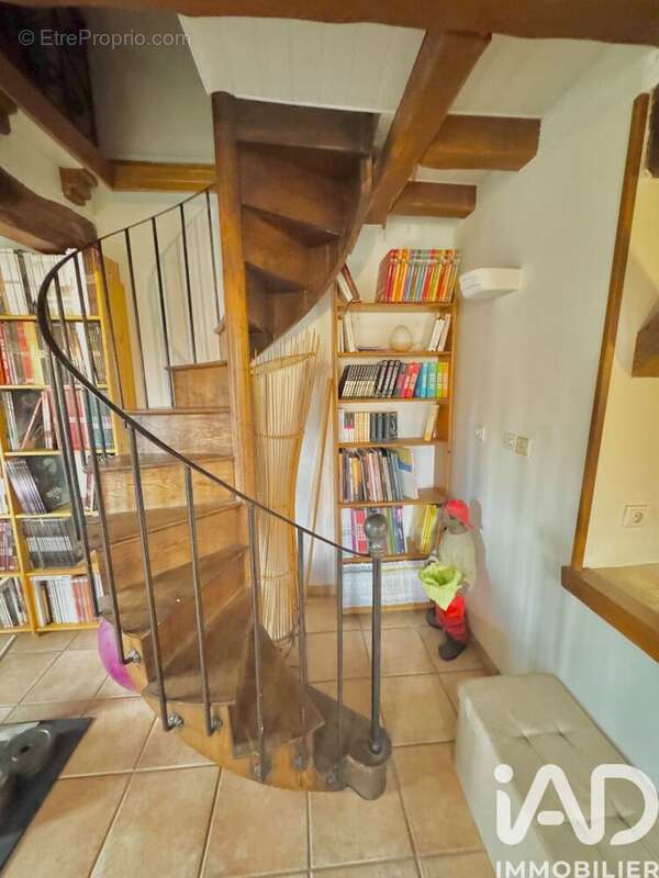 Maison 213 m² à Bagneux  - photo 9