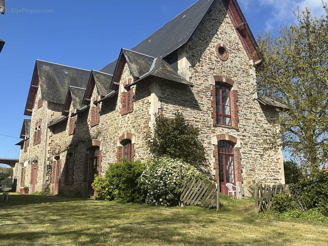 Maison à MOUCHAMPS