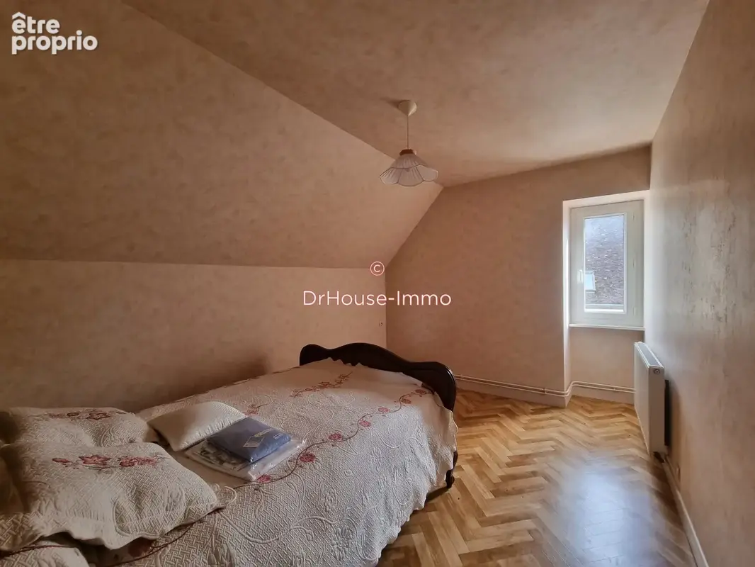 Maison 6 pièces 108 m² à vendre à Gy-Les-Nonains (45220) - photo 9