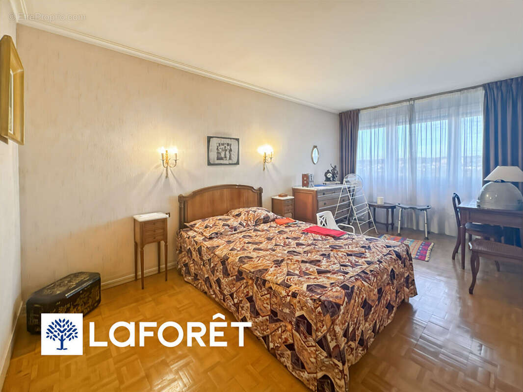 Appartement à RIS-ORANGIS