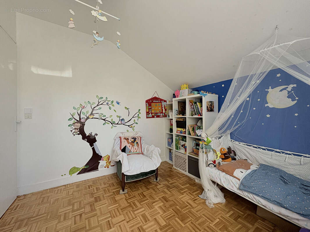 Maison à SAINT-CYR-L'ECOLE