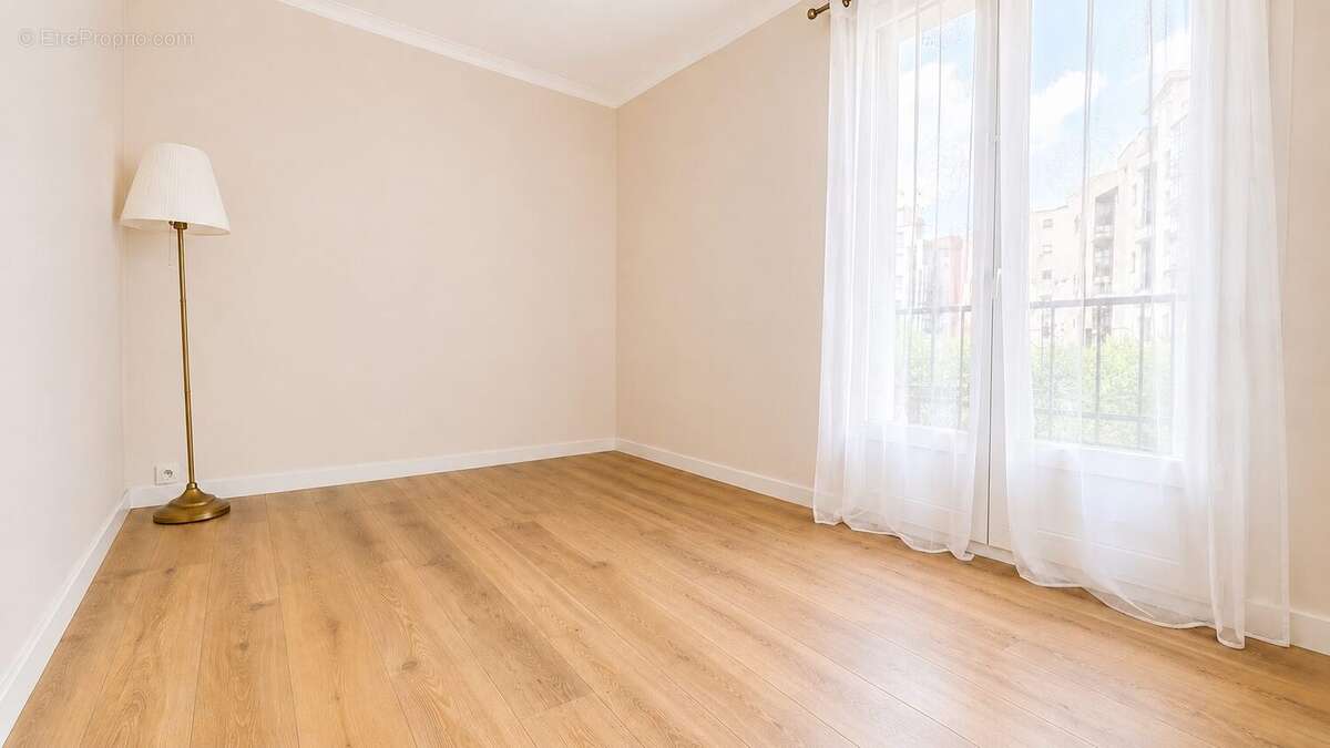 Appartement à MAISONS-ALFORT