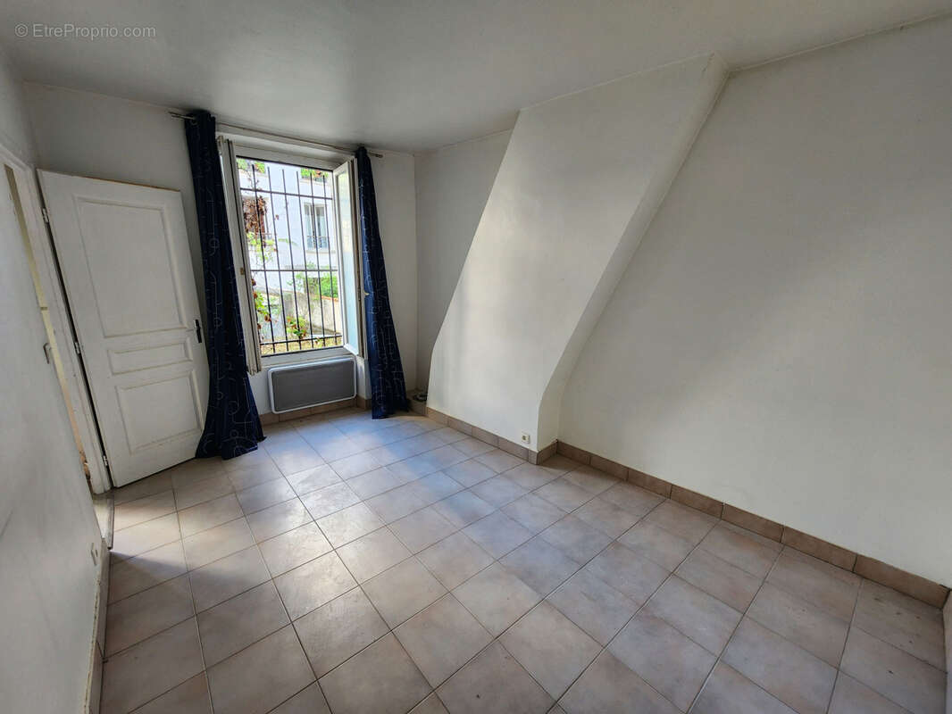 Appartement à PARIS-20E