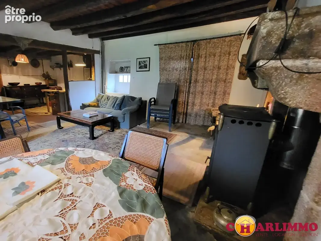 Maison 168 m² à Saint-Christophe  - photo 7