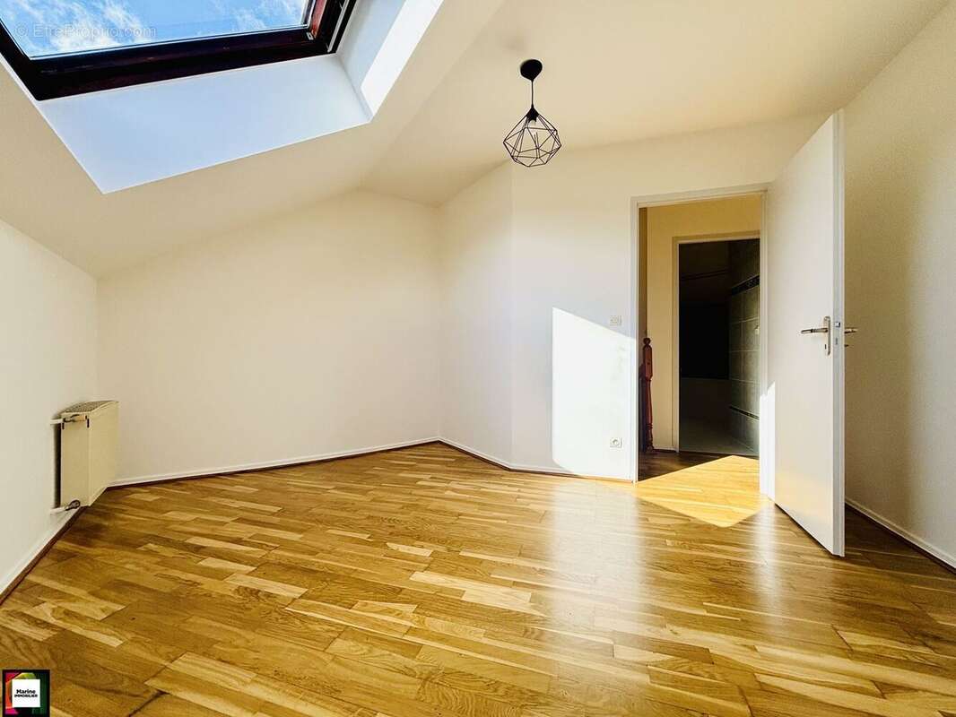 Appartement à LONGLAVILLE