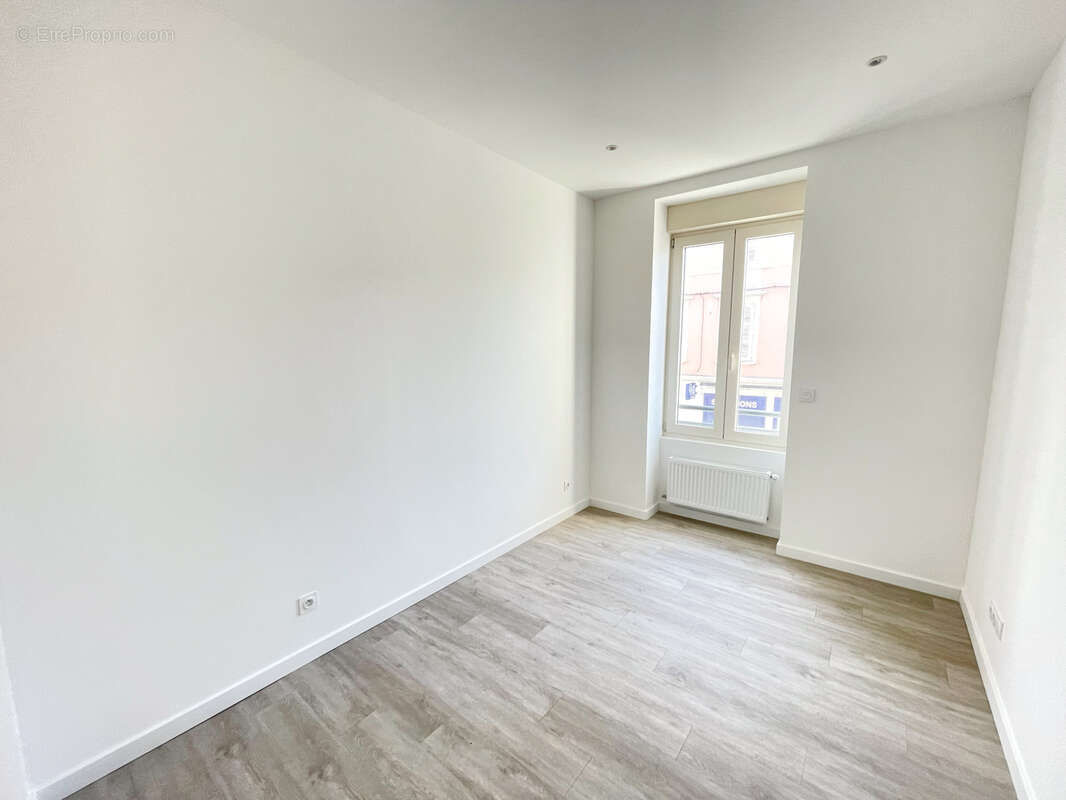 Appartement à PONT-EVEQUE