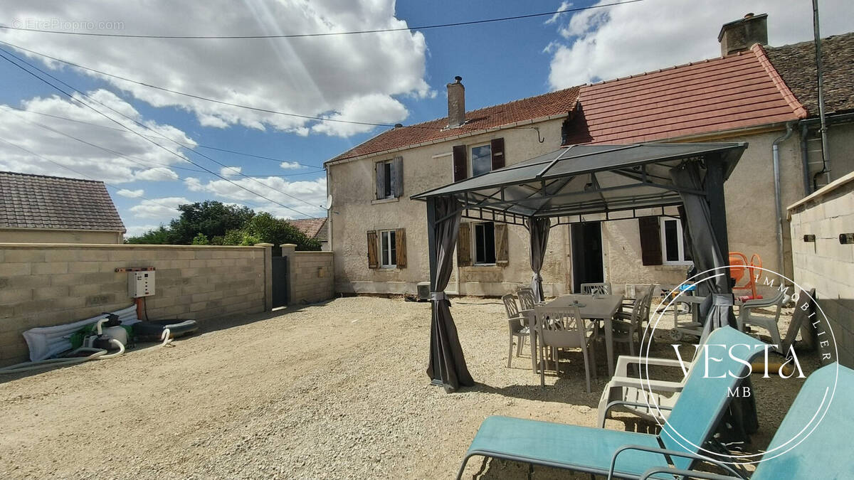 Maison à PALLEAU